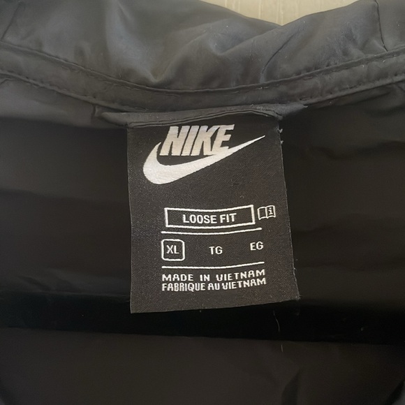 Nike Windrunner packable youth jacket size XL - Picture 3 of 6